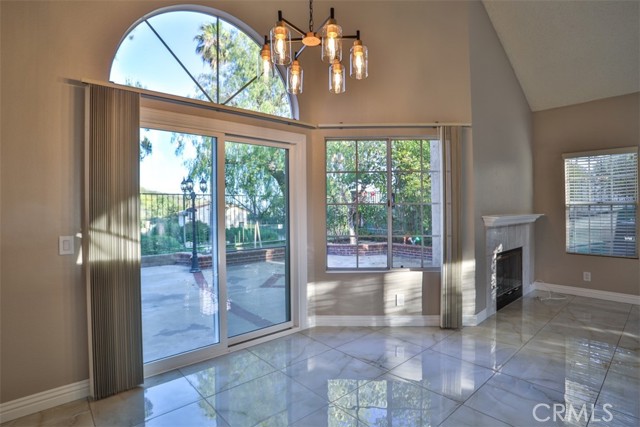 Detail Gallery Image 11 of 75 For 176 Calle Renata, San Dimas,  CA 91773 - 4 Beds | 2/1 Baths
