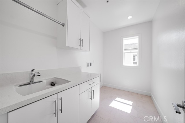 Detail Gallery Image 21 of 31 For 121 Wild Flower, Lake Forest,  CA 92630 - 5 Beds | 5 Baths