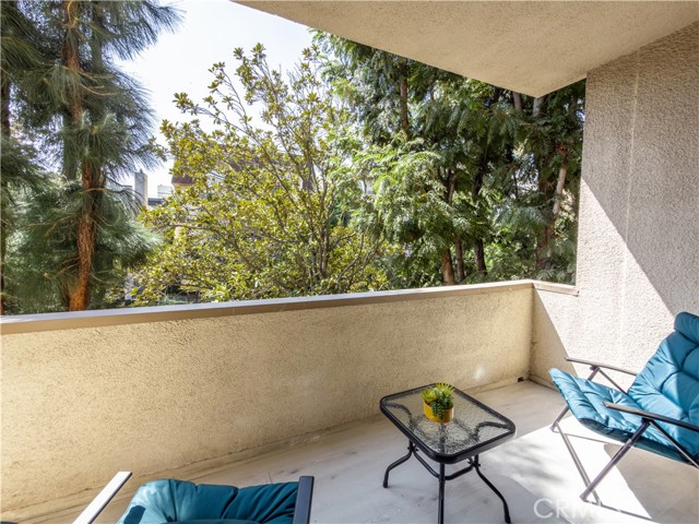 Detail Gallery Image 21 of 64 For 1944 Glendon #209,  Los Angeles,  CA 90025 - 2 Beds | 2/1 Baths