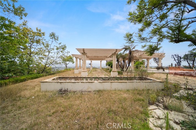 25 Encino Avenue, Camarillo CA: https://media.crmls.org/medias/c7c7c004-88c7-4dd4-9a2f-c5003ab6f719.jpg