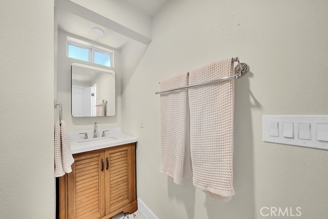 Detail Gallery Image 25 of 36 For 1080 Euclid Ave, Long Beach,  CA 90804 - 2 Beds | 2 Baths