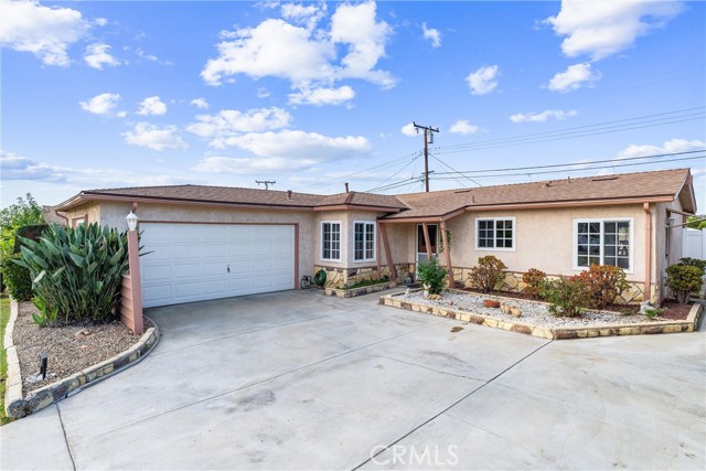 Detail Gallery Image 5 of 31 For 14325 Adelfa Dr, La Mirada,  CA 90638 - 4 Beds | 2 Baths