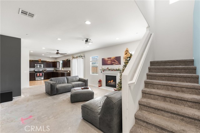 Detail Gallery Image 28 of 60 For 2517 San Madrid, Rosamond,  CA 93560 - 3 Beds | 2/1 Baths