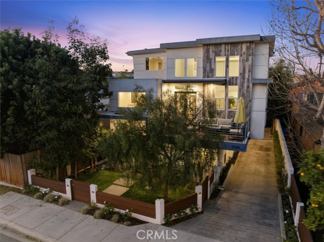 Detail Gallery Image 48 of 49 For 1729 Harriman Ln a,  Redondo Beach,  CA 90278 - 4 Beds | 3/1 Baths