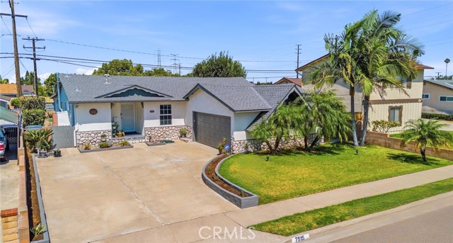 Front Image Thumbnail for CRDW26136169