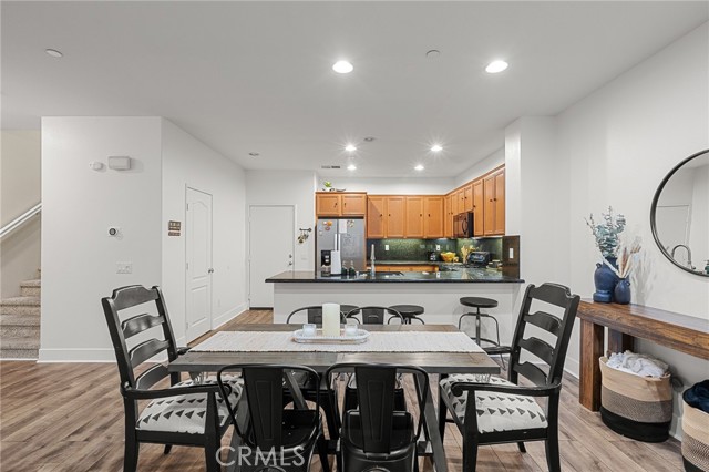 Image 3 of 30 For 15723 Parkhouse  30