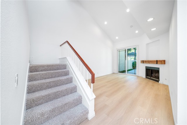 Detail Gallery Image 8 of 35 For 3 Almador, Irvine,  CA 92614 - 2 Beds | 2/1 Baths