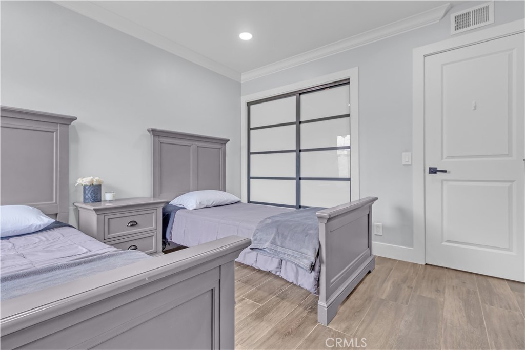 MLS #DW25195783 image #29