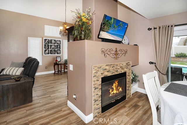 Detail Gallery Image 8 of 38 For 2170 Carefree Way, Corona,  CA 92878 - 3 Beds | 2/1 Baths