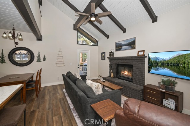 42824 Cedar Avenue, Big Bear Lake, CA 92315