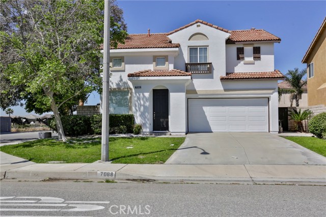 7088 Newport Ave, Fontana, CA 92336