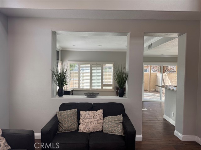 Detail Gallery Image 3 of 13 For 147 Encantado, Rancho Santa Margarita,  CA 92688 - 3 Beds | 2/1 Baths