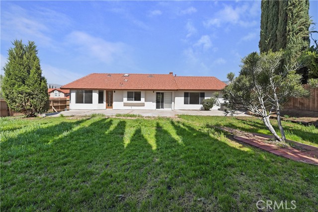 24185 Rimview Road, Moreno Valley CA: https://media.crmls.org/medias/c7cd919e-d954-407a-b3aa-43dff1a02dac.jpg