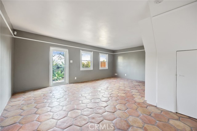 Detail Gallery Image 10 of 31 For 1620 Ina Dr, Glendale,  CA 91206 - 3 Beds | 1/1 Baths