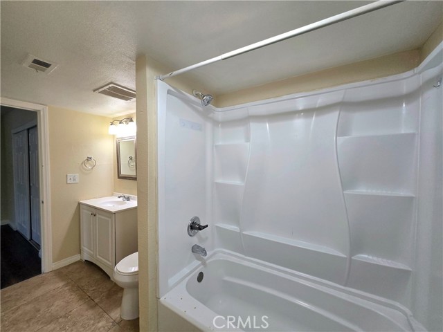 Detail Gallery Image 16 of 17 For 308 N Camellia Ave #B,  Ontario,  CA 91762 - 2 Beds | 1/1 Baths