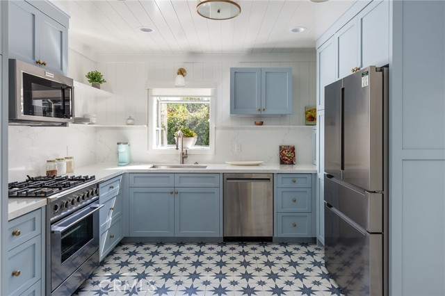 Detail Gallery Image 6 of 15 For 610 Marylind, Claremont,  CA 91711 - 2 Beds | 1 Baths