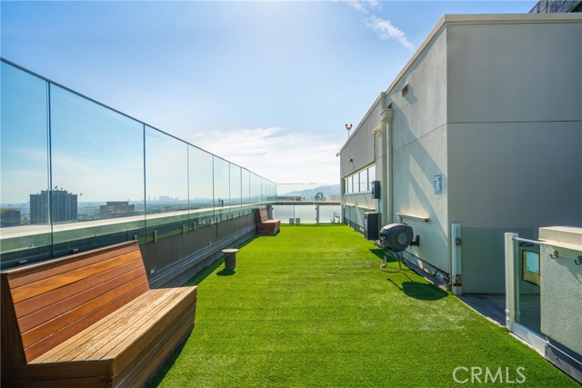 Detail Gallery Image 19 of 30 For 6250 Hollywood Bld 7g,  Los Angeles,  CA 90028 - 2 Beds | 3 Baths