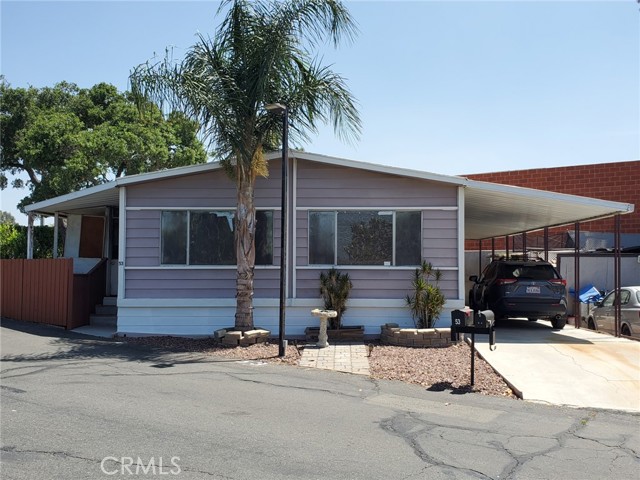 18540 Soledad Canyon Road, Canyon Country CA: https://media.crmls.org/medias/c7d27b59-a6e5-4f46-ad16-40a0b983e988.jpg
