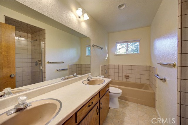 6305 Portola Road, Atascadero CA: https://media.crmls.org/medias/c7d29571-9e9f-473b-beb9-5606a0a45f90.jpg