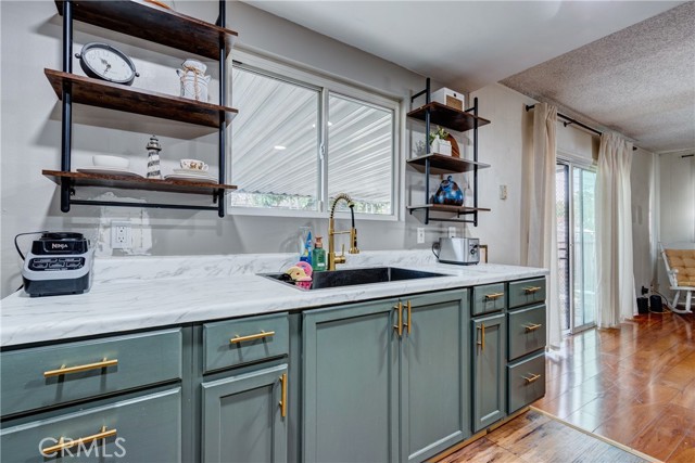 Detail Gallery Image 5 of 30 For 126 Irving, Upland,  CA 91786 - 3 Beds | 2 Baths