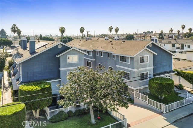 2412 Mathews Avenue, Redondo Beach, California 90278, 2 Bedrooms Bedrooms, ,2 BathroomsBathrooms,Residential,Sold,Mathews,SB21267047