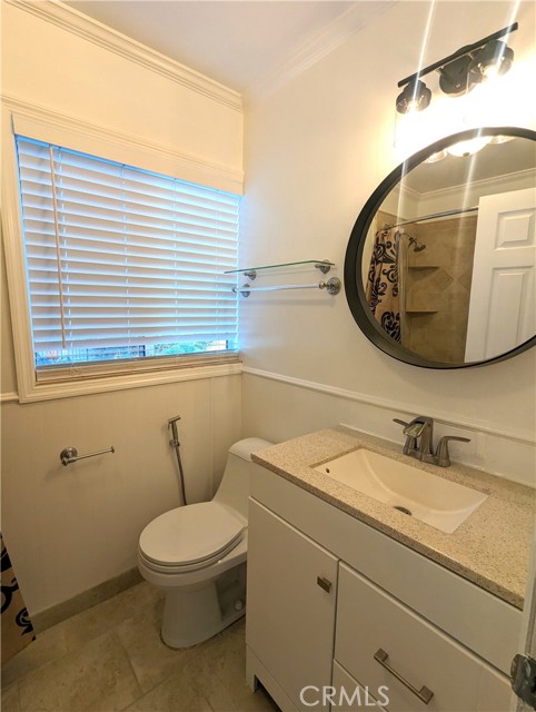 Detail Gallery Image 11 of 16 For 22253 Criswell St, Woodland Hills,  CA 91303 - 3 Beds | 2 Baths