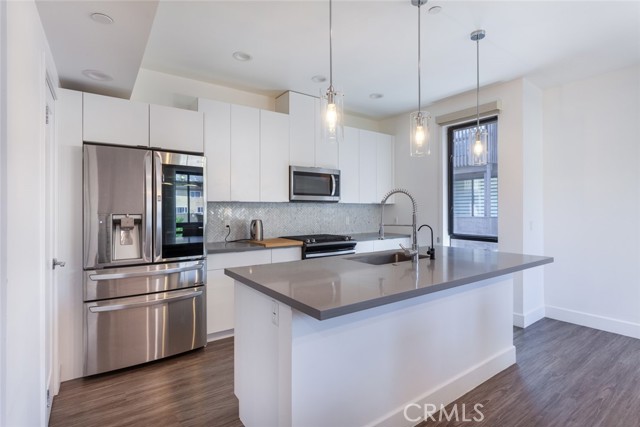 Detail Gallery Image 17 of 31 For 4201 Pennsylvania Ave #E1,  La Crescenta,  CA 91214 - 3 Beds | 2/2 Baths