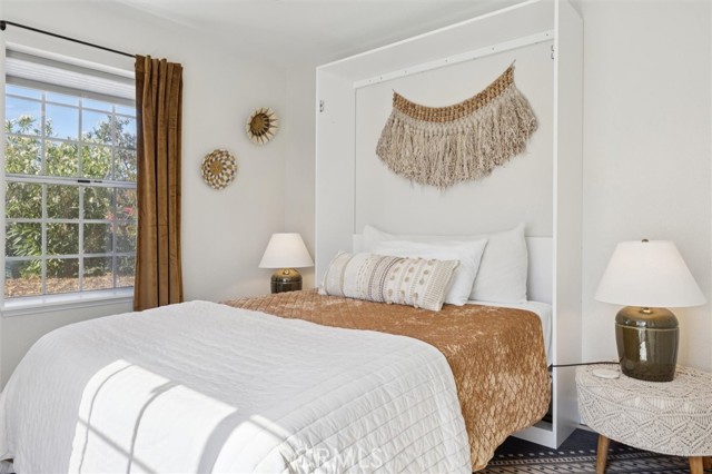 215 Meadowlark Road, Paso Robles CA: https://media.crmls.org/medias/c7d65d57-c86b-4c6b-bc62-6d5217719028.jpg