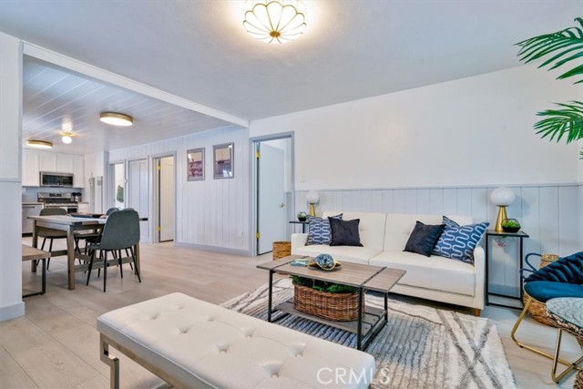 31 N 3rd Street, Cayucos CA: https://media.crmls.org/medias/c7d6a114-9413-4186-a69a-bebfc65f8992.jpg