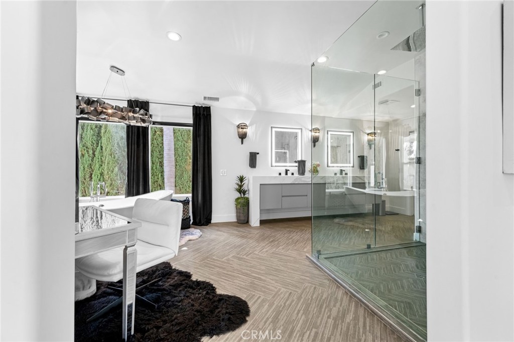 MLS #OC25238020 image #38