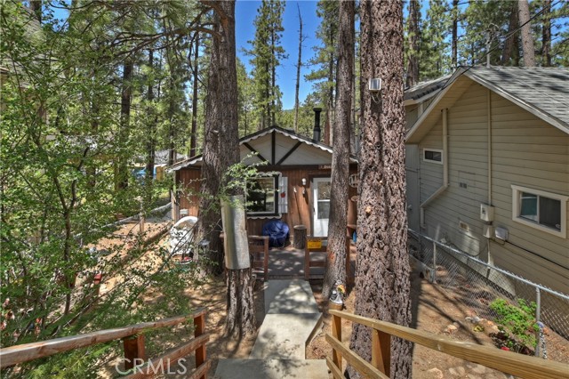 Detail Gallery Image 5 of 22 For 407 Sugarloaf Bld, Big Bear City,  CA 92314 - 2 Beds | 1 Baths