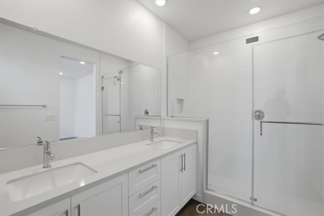 Detail Gallery Image 18 of 33 For 2378 Channel Drive #103,  Ventura,  CA 93003 - 3 Beds | 2/1 Baths