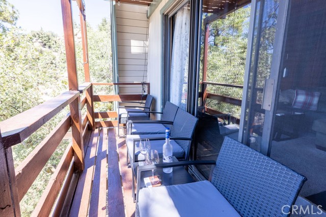 Detail Gallery Image 11 of 31 For 2476 Elko, Arrowbear,  CA 92382 - 3 Beds | 2/1 Baths