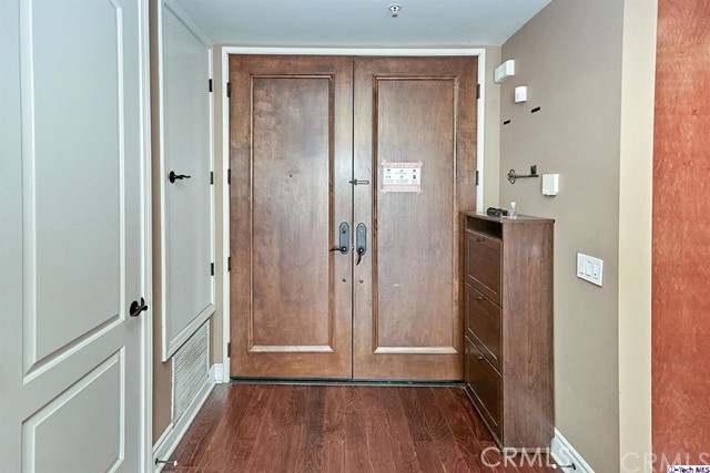 3 Bed Home for Sale in Los Angeles, California