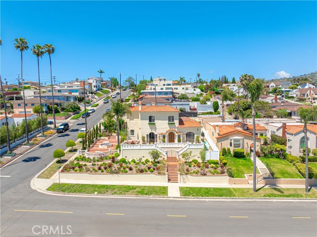 Detail Gallery Image 8 of 65 For 1727 S Patton Ave, San Pedro,  CA 90731 - 4 Beds | 3 Baths