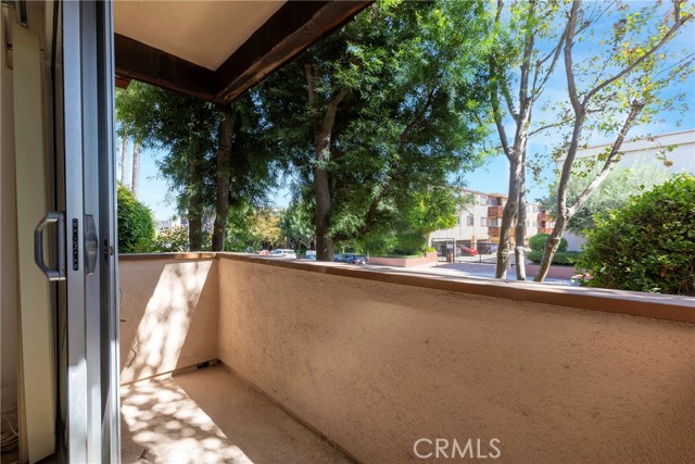 5403 Newcastle Avenue photo 20