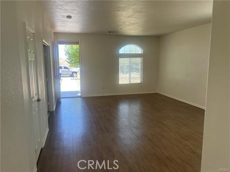 17623 Park Terrace Court, Victorville CA: https://media.crmls.org/medias/c7d9dc52-17f4-43a9-8121-48ecc47c7e03.jpg