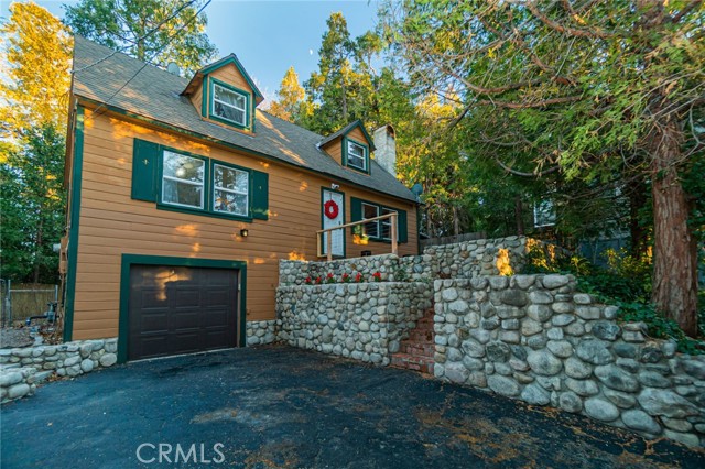 627 Rose Lane, Twin Peaks, CA 92391