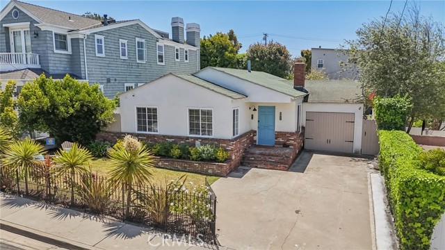 Detail Gallery Image 22 of 28 For 1120 9th St, Hermosa Beach,  CA 90254 - 2 Beds | 1 Baths