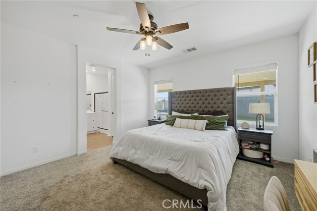 Image 42 of 75 For 26459 Wreath Court