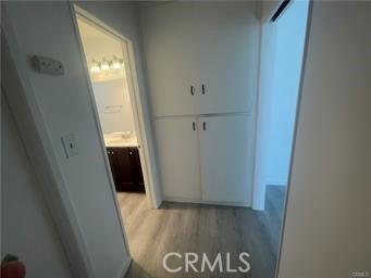 https://media.crmls.org/medias/c7dc0276-bf57-406a-9965-f6fc1a063d27.jpg?preset=X-Large
