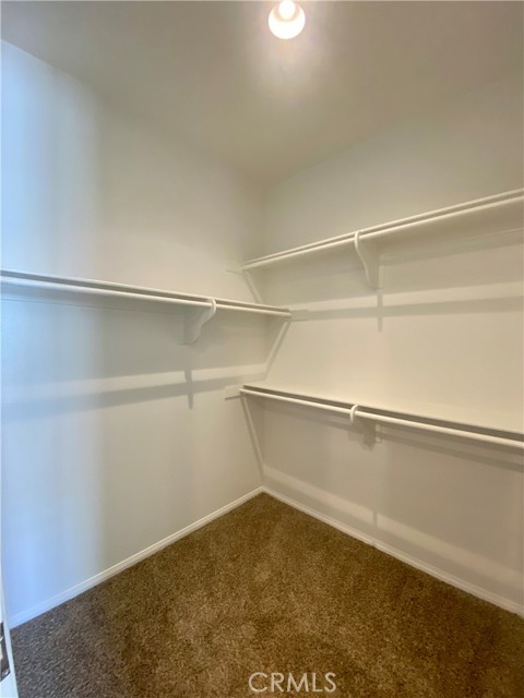 2750 Oak Hill Drive, Ontario CA: https://media.crmls.org/medias/c7ddb612-5e7e-4cd7-bf29-50b8cf2a853f.jpg