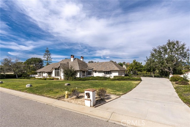 447 La Marina Drive photo 2