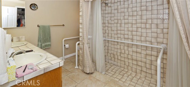 Detail Gallery Image 17 of 47 For 20407 Eyota Ln, Apple Valley,  CA 92308 - 3 Beds | 2 Baths