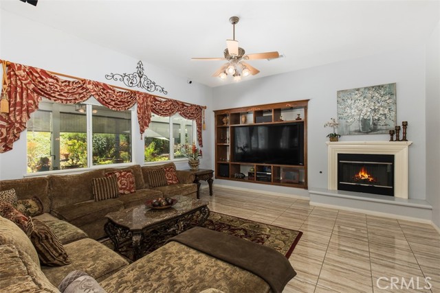 Detail Gallery Image 12 of 31 For 35982 Murano St, Murrieta,  CA 92562 - 4 Beds | 3/1 Baths