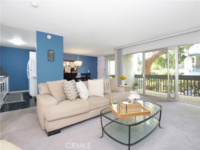 635 Prospect Avenue, Redondo Beach, California 90277, 2 Bedrooms Bedrooms, ,2 BathroomsBathrooms,Residential,For Sale,Prospect,IN25120437