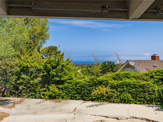 5046 Range Horse Lane, Rolling Hills Estates CA: https://media.crmls.org/medias/c7e03389-c503-4cb6-9c44-80be125d7da9.jpg