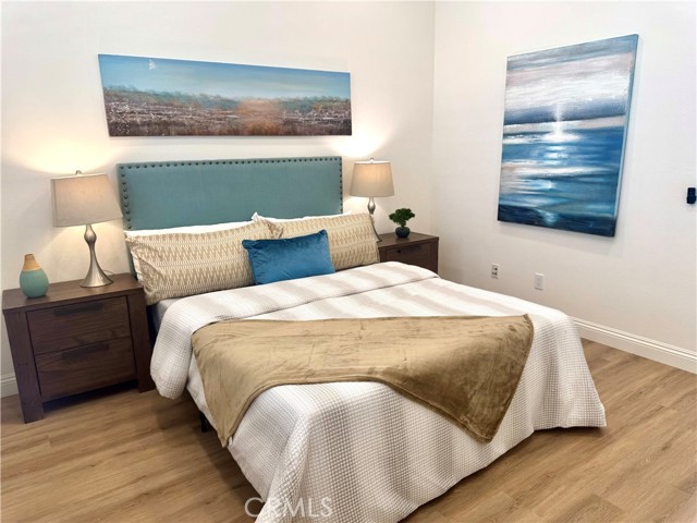 26480 Valley Oak Lane, Valencia CA: https://media.crmls.org/medias/c7e0742f-98bd-4df8-9aba-c19d01070eb1.jpg