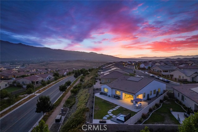 11565 Dovecoat Way, Corona CA: https://media.crmls.org/medias/c7e1965f-2759-4413-a442-d231fc6b859b.jpg