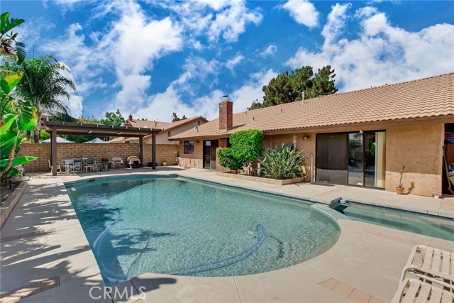 2855 Piedmont Drive, Highland CA: https://media.crmls.org/medias/c7e21d6a-b301-4ef8-b0cd-c6ff1649bd53.jpg
